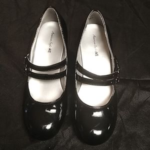 Girls shoes- new, never worn